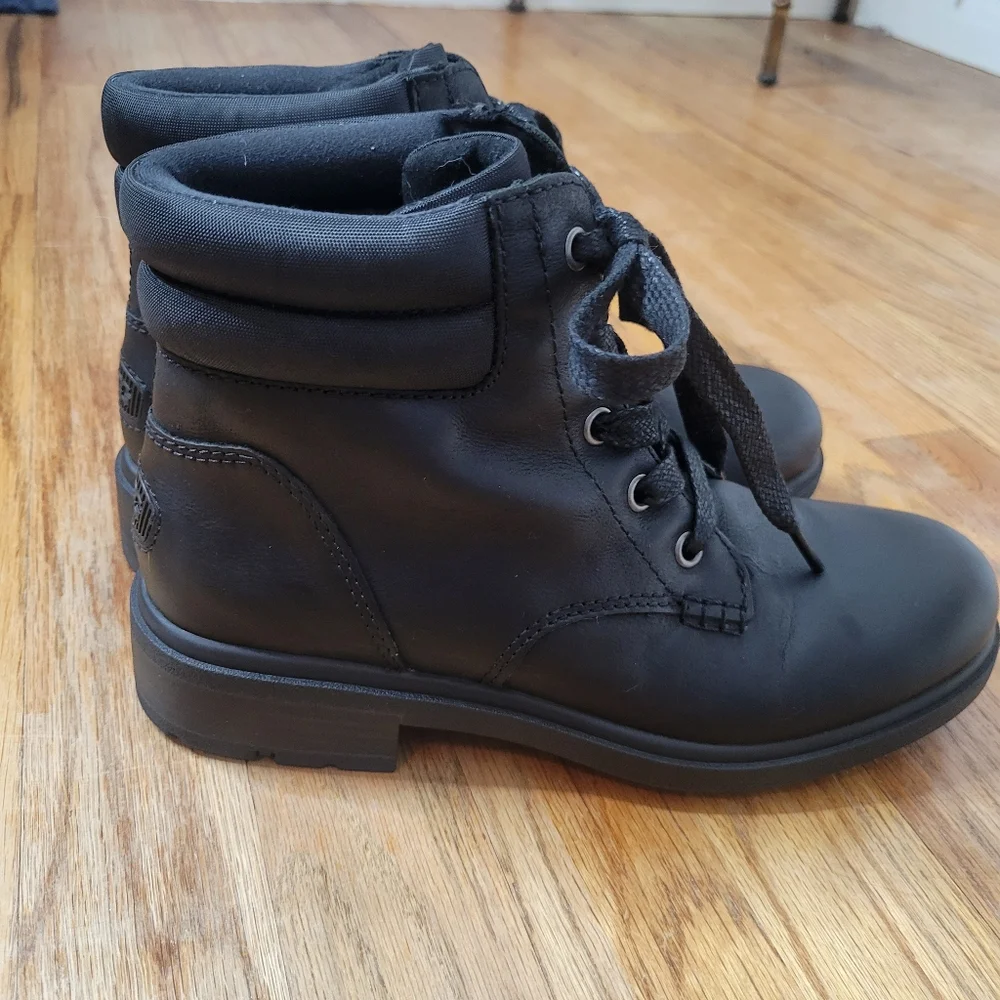 Ugg Women's Size 6 Leather Combat Boots. Grunge Blokecore - Picture 2 of 8